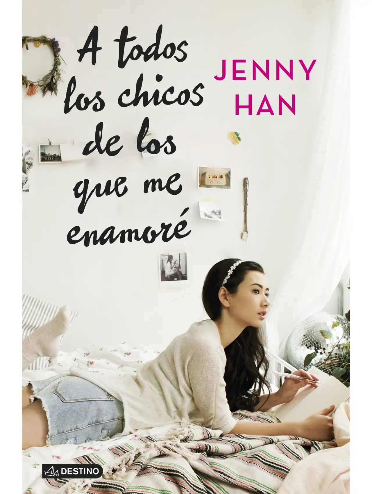 Portada de "A todos los chicos de los que me enamoré" de Jenny Han, una joya de los libros de romance juvenil con temática de cartas secretas.